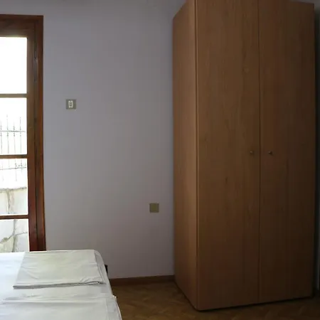 Lägenhet Stone House Kazaviti